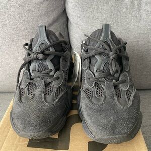 adidas Yeezy 500
